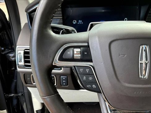 Used 2023 Lincoln Navigator Black Label AWD/4WD image 13