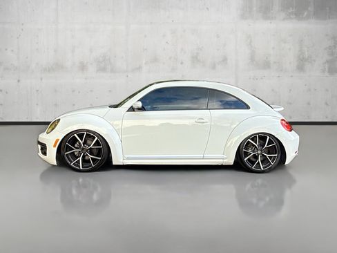 Used 2014 Volkswagen Beetle 1.8T image 4