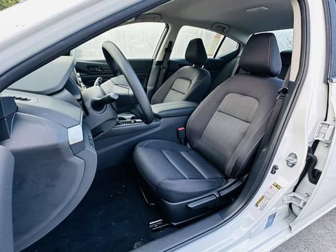 Certified 2025 Nissan Altima 2.5 S FWD image 27