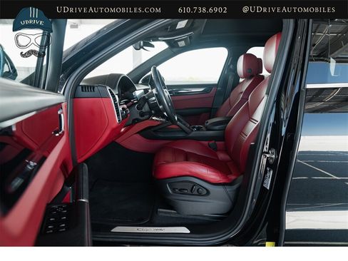 Used 2022 Porsche Cayenne AWD/4WD image 27