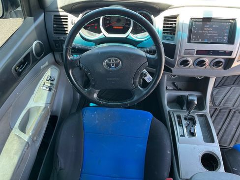 Used 2006 Toyota Tacoma PreRunner RWD image 13
