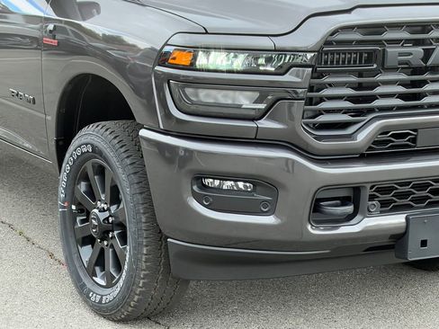 New 2026 RAM 3500 Big Horn AWD/4WD image 13