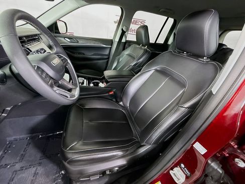 Used 2023 Jeep Grand Cherokee Limited w/ Black Appearance Package AWD/4WD image 26
