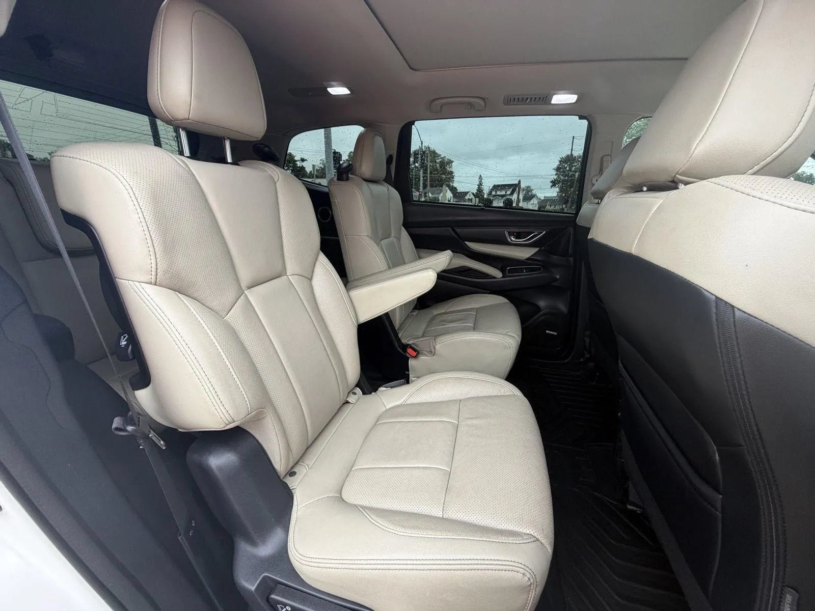 Used 2019 Subaru Ascent Limited w/ Popular Package #3 AWD/4WD image 16