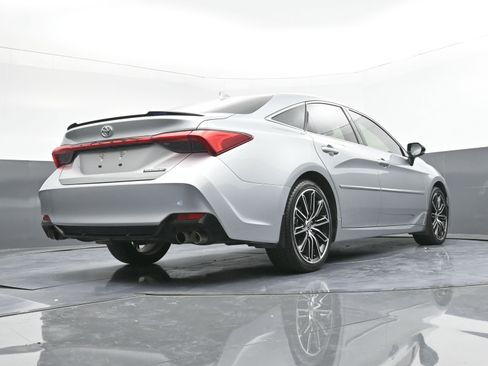 Used 2022 Toyota Avalon Touring image 34