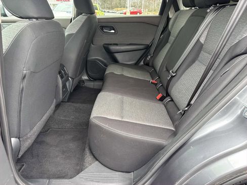 Used 2023 Nissan Rogue SV image 28