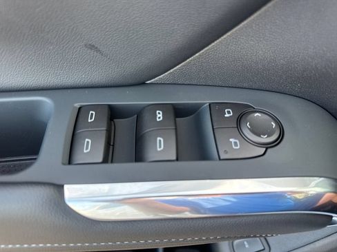 New 2026 Chevrolet Traverse LT FWD image 17
