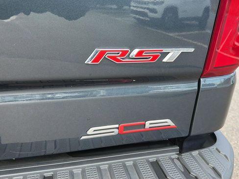 Used 2020 Chevrolet Silverado 1500 RST image 12