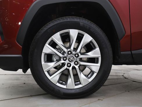 Used 2025 Toyota RAV4 XLE Premium w/ Weather Package AWD/4WD image 32