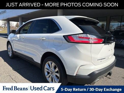 Used 2022 Ford Edge Titanium w/ Equipment Group 301A image 9