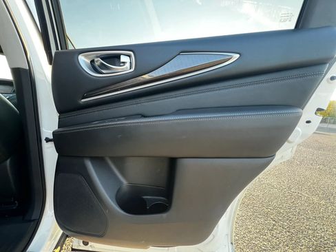 Used 2019 INFINITI QX60 Luxe w/ Essential Package AWD/4WD image 28
