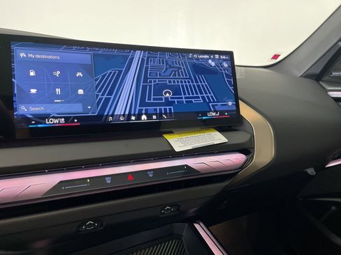 Used 2025 BMW X3 xDrive30i w/ Premium Package image 28