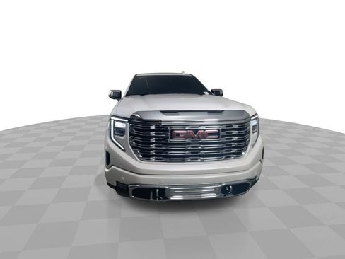 Used 2025 GMC Sierra 1500 Denali w/ Technology Package image 3