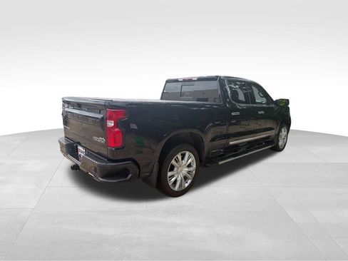 Used 2022 Chevrolet Silverado 1500 High Country w/ High Country Premium Package AWD/4WD image 10