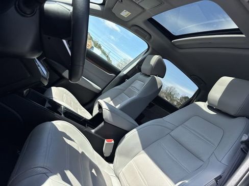 Used 2022 Honda CR-V EX-L image 32