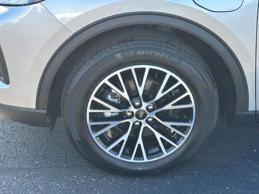 Certified 2023 Ford Escape SE FWD image 8