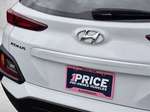 Used 2018 Hyundai Kona SE FWD image 13