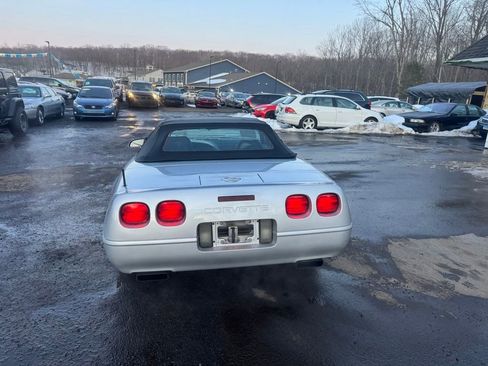 Used 1996 Chevrolet Corvette Convertible image 8