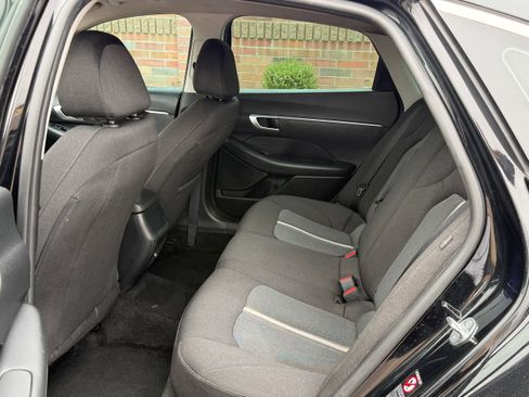 Used 2021 Hyundai Sonata SE FWD image 7