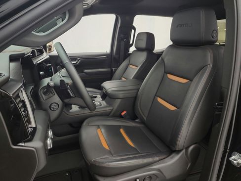 Used 2025 GMC Sierra 1500 AT4 image 10