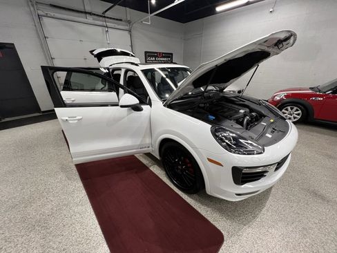 Used 2016 Porsche Cayenne GTS image 65