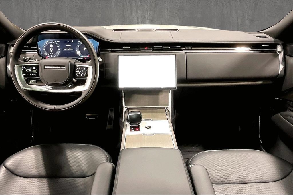 New 2026 Land Rover Range Rover SV AWD/4WD image 5