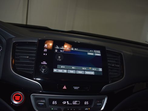 Certified 2022 Honda Passport Elite image 21