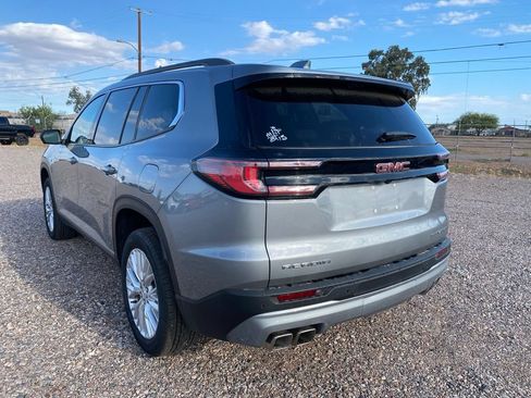 Used 2026 GMC Acadia Elevation w/ Elevation Premium Package FWD image 3
