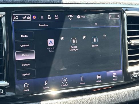 Used 2023 Chrysler Pacifica Touring-L FWD image 33