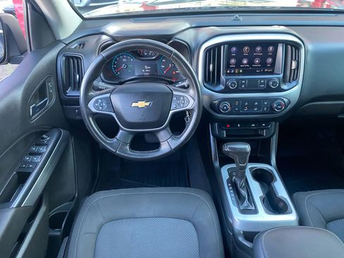 Used 2020 Chevrolet Colorado LT w/ LT Convenience Package image 17