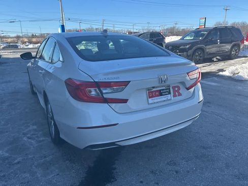 Used 2019 Honda Accord LX image 9
