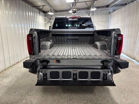 Used 2025 GMC Sierra 2500 Denali w/ Denali Reserve Package AWD/4WD image 30