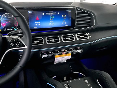 New 2026 Mercedes-Benz GLE 450 4MATIC Coupe image 9