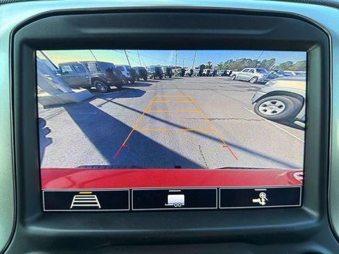 Used 2020 Chevrolet Silverado 1500 RST w/ Texas Edition AWD/4WD image 40