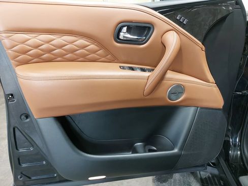 Used 2023 INFINITI QX80 Sensory w/ Cargo Package AWD/4WD image 29
