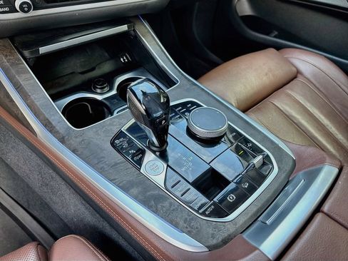 Used 2019 BMW X7 xDrive40i w/ Premium Package AWD/4WD image 17