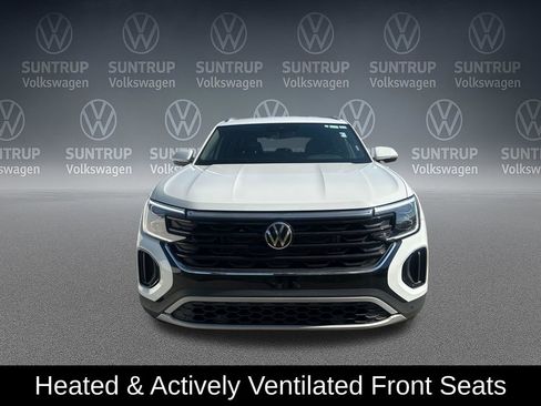 Used 2025 Volkswagen Atlas Cross Sport SE image 10