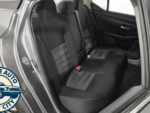 Used 2022 Nissan Sentra SR FWD image 31