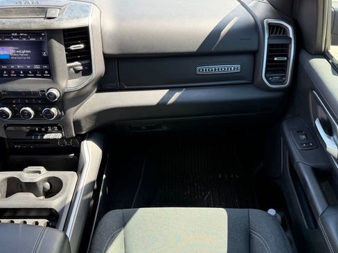 Used 2019 RAM 1500 Big Horn image 18