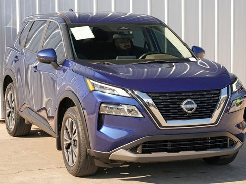 Used 2022 Nissan Rogue SV image 47