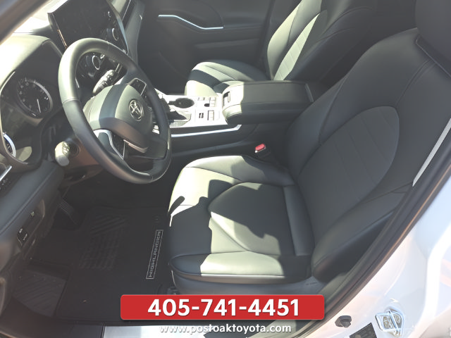 Used 2026 Toyota Highlander XLE AWD/4WD image 14
