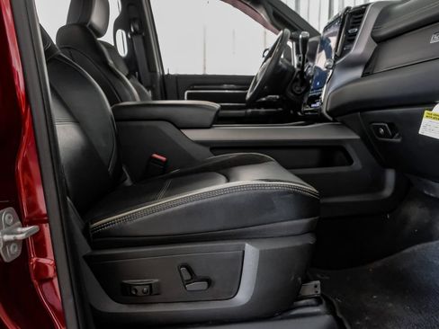 Used 2022 RAM 3500 Laramie AWD/4WD image 31