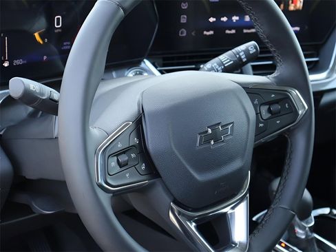 Used 2025 Chevrolet Trax ACTIV w/ Driver Confidence Package image 20