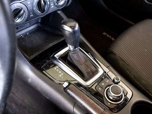 Used 2016 MAZDA MAZDA3 i Touring FWD image 18