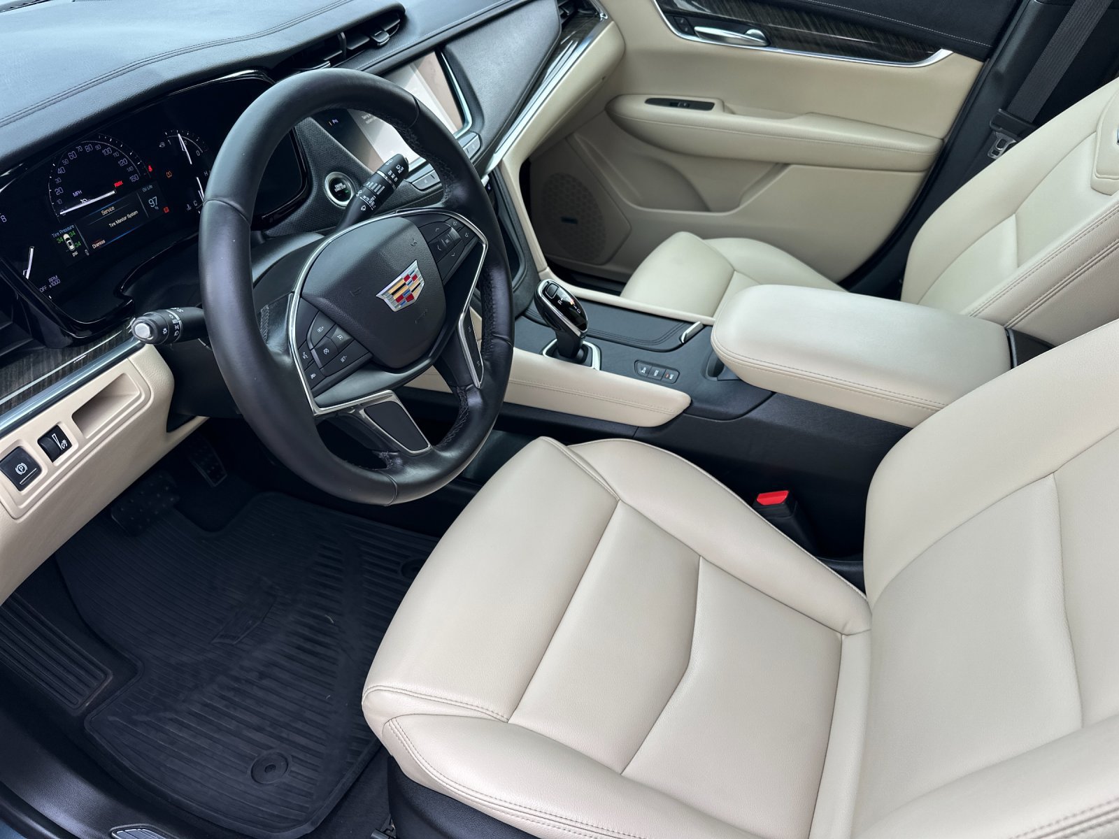 Used 2019 Cadillac XT5 AWD image 9
