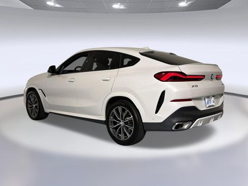Used 2025 BMW X6 xDrive40i w/ Climate Comfort Package AWD/4WD image 3