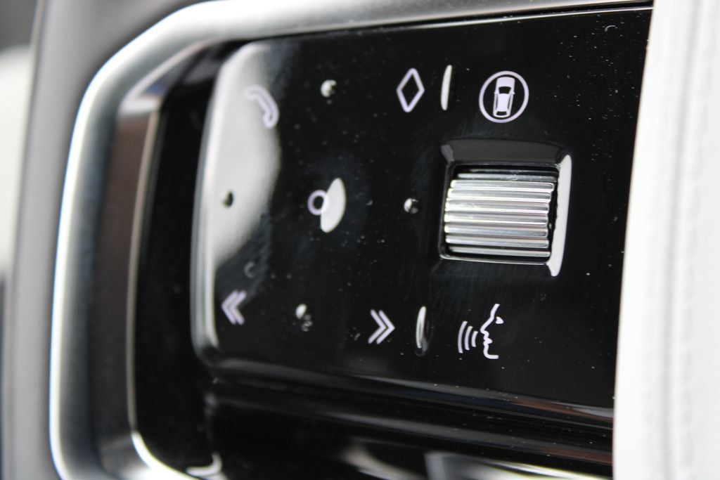New 2027 Land Rover Range Rover Sport SE AWD/4WD image 16