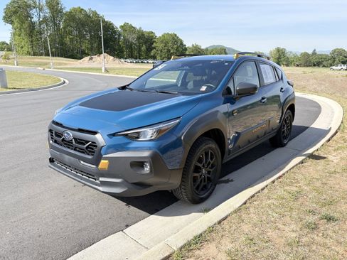 Used 2024 Subaru Crosstrek 2.5i Wilderness w/ Wilderness Package AWD/4WD image 3