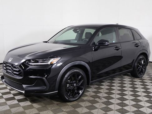 Used 2023 Honda HR-V Sport image 7