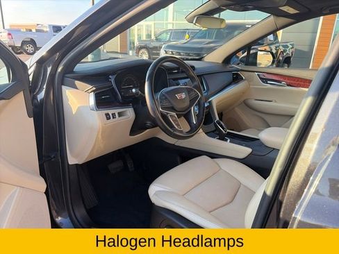 Used 2018 Cadillac XT5 Luxury w/ Driver Awareness Package image 22